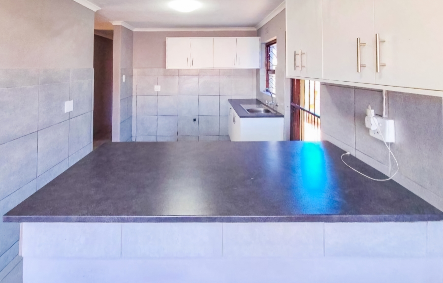 3 Bedroom Property for Sale in Belhar Western Cape